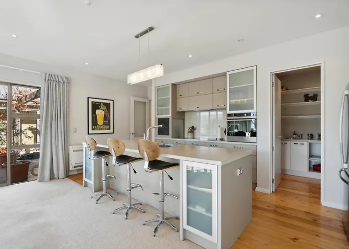 Tranquil On Ribbonwood - Holiday home *