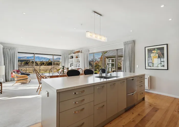 Tranquil On Ribbonwood - Wanaka